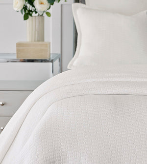 Playa Blanca Luxury Matelassé Coverlet - Bedding Luxuries