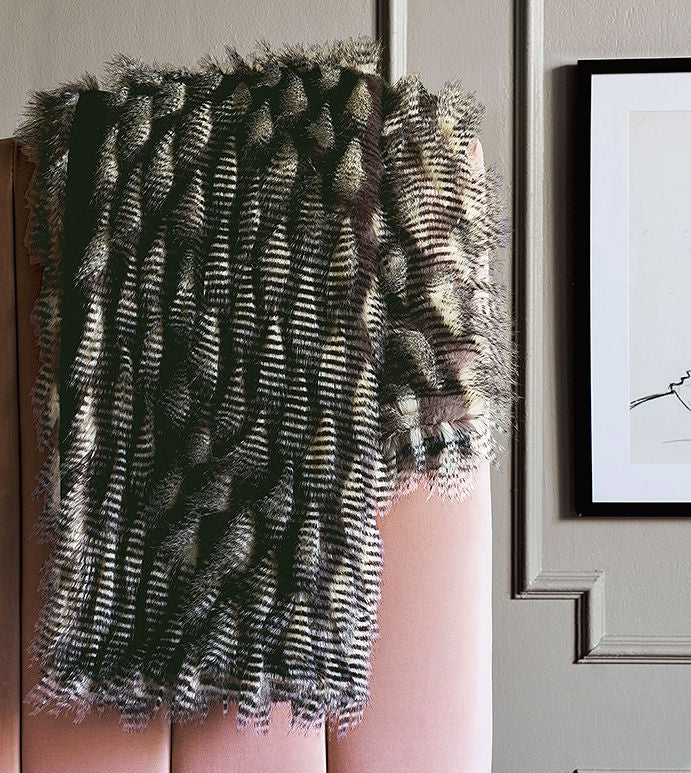 Blushing Wild Luxury Throw - Bedding Luxuries