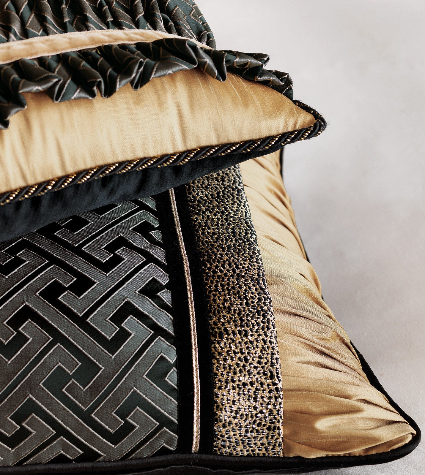 Camelot Luxury Bed Skirt - Bedding Luxuries