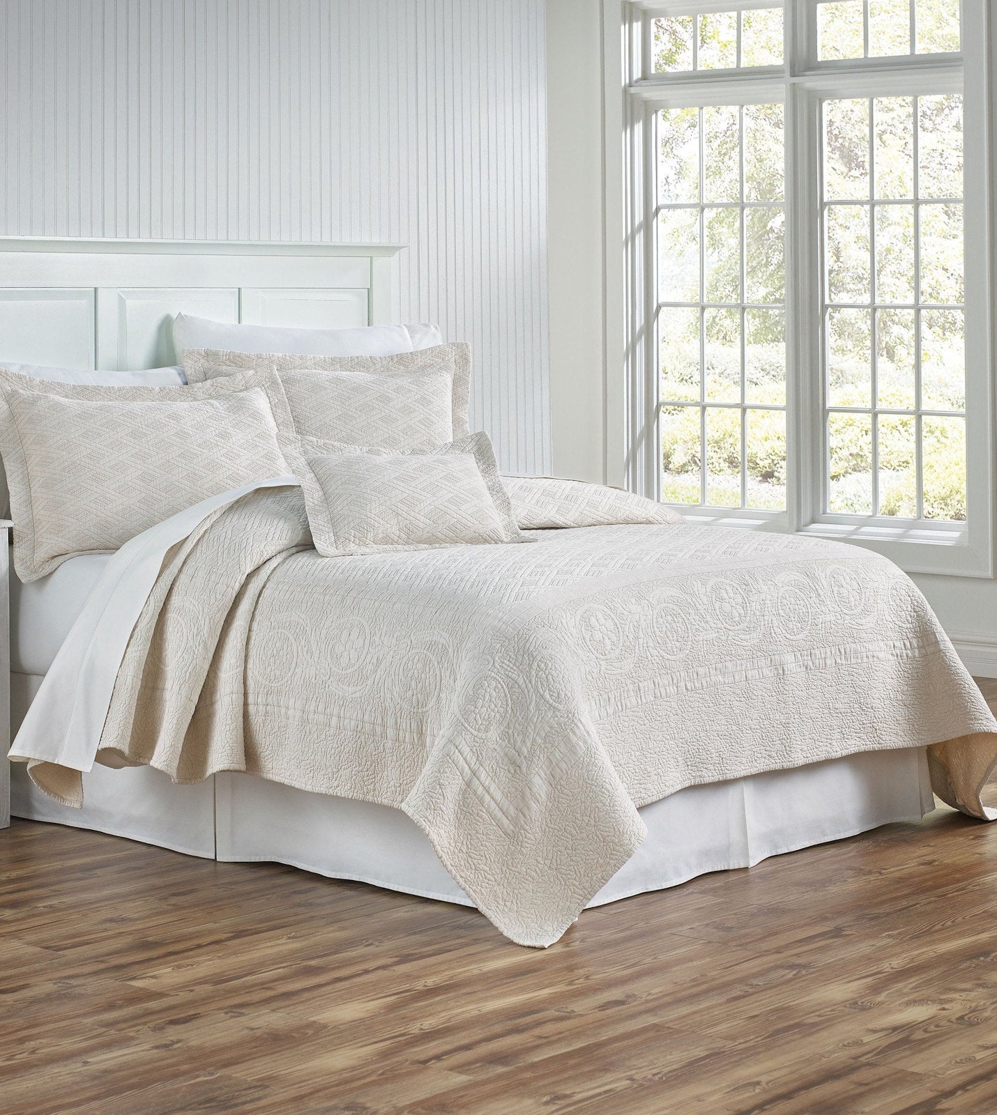 Stonewashed Classic Cottage Coverlet - Bedding Luxuries