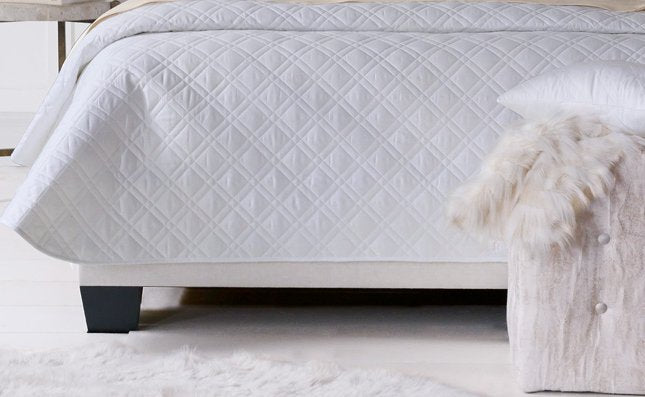 Diamond Lattice Quilted White Coverlet - Bedding Luxuries