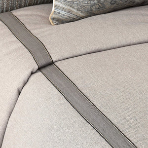 Saratoga Sophisticate Luxury Bedding