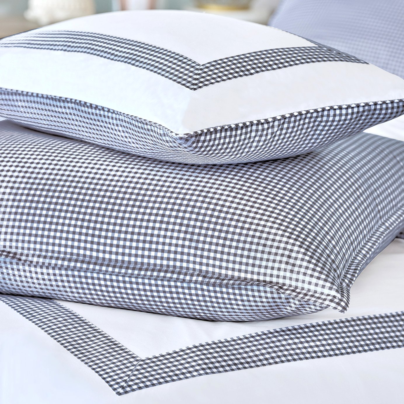 Gingham Charm Luxury Coastal Bedding - Bedding Luxuries