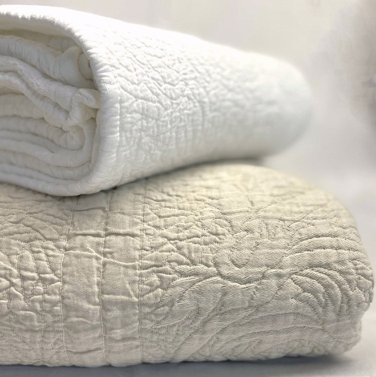 Stonewashed Classic Cottage Coverlet - Bedding Luxuries